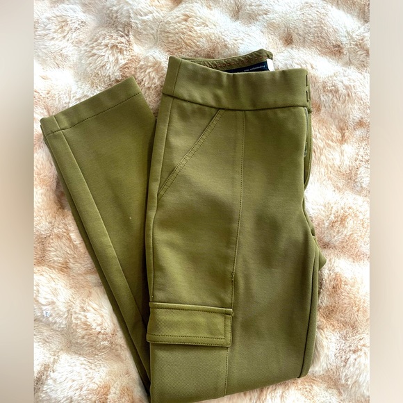 Anthropologie The Essential Knit Cargo Pants in Olive Sz 4. - Picture 10 of 11